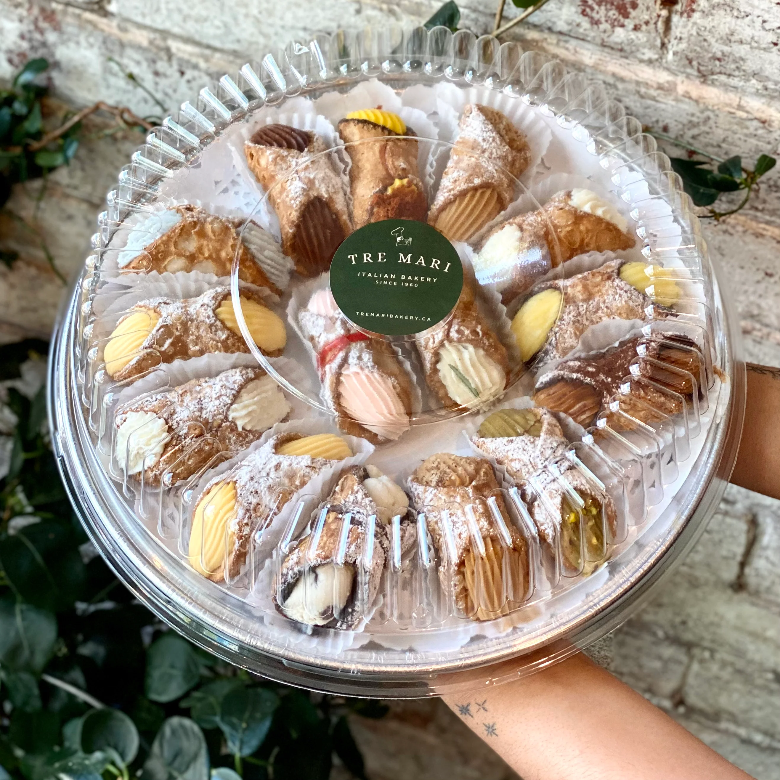 Assorted Small Cannoli Platter - Image 3